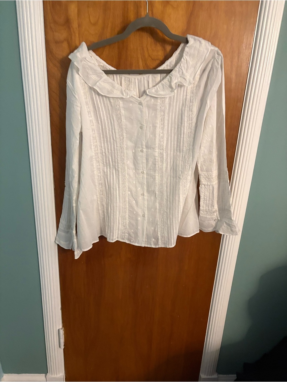 White Button-Front Blouse with Ruffled Collar